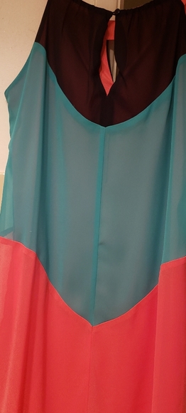 Enforce Studio Sleeveless Dress - Picture 4 of 14